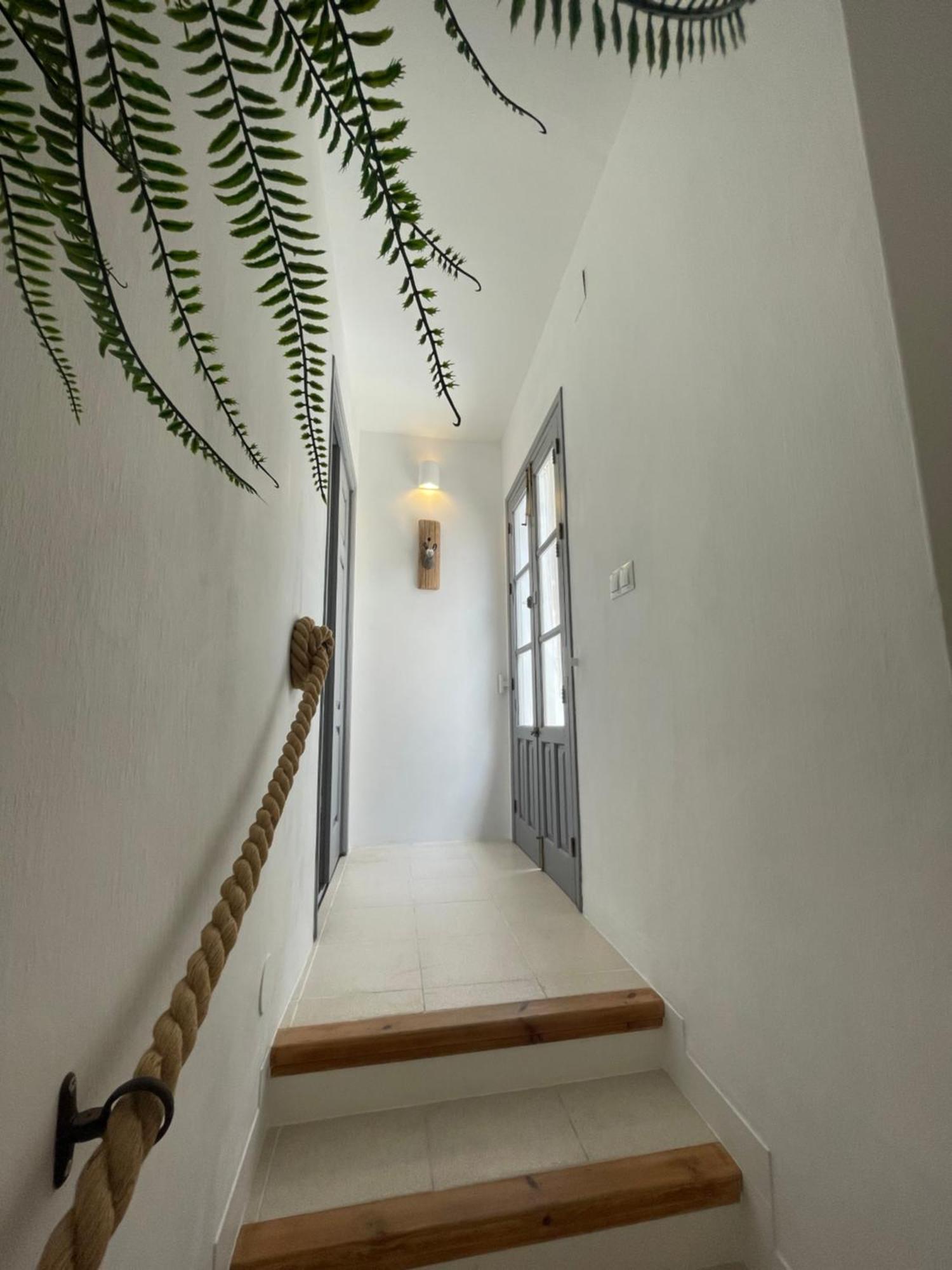 Los Nidos Apartments, פריחיליאנה מראה חיצוני תמונה