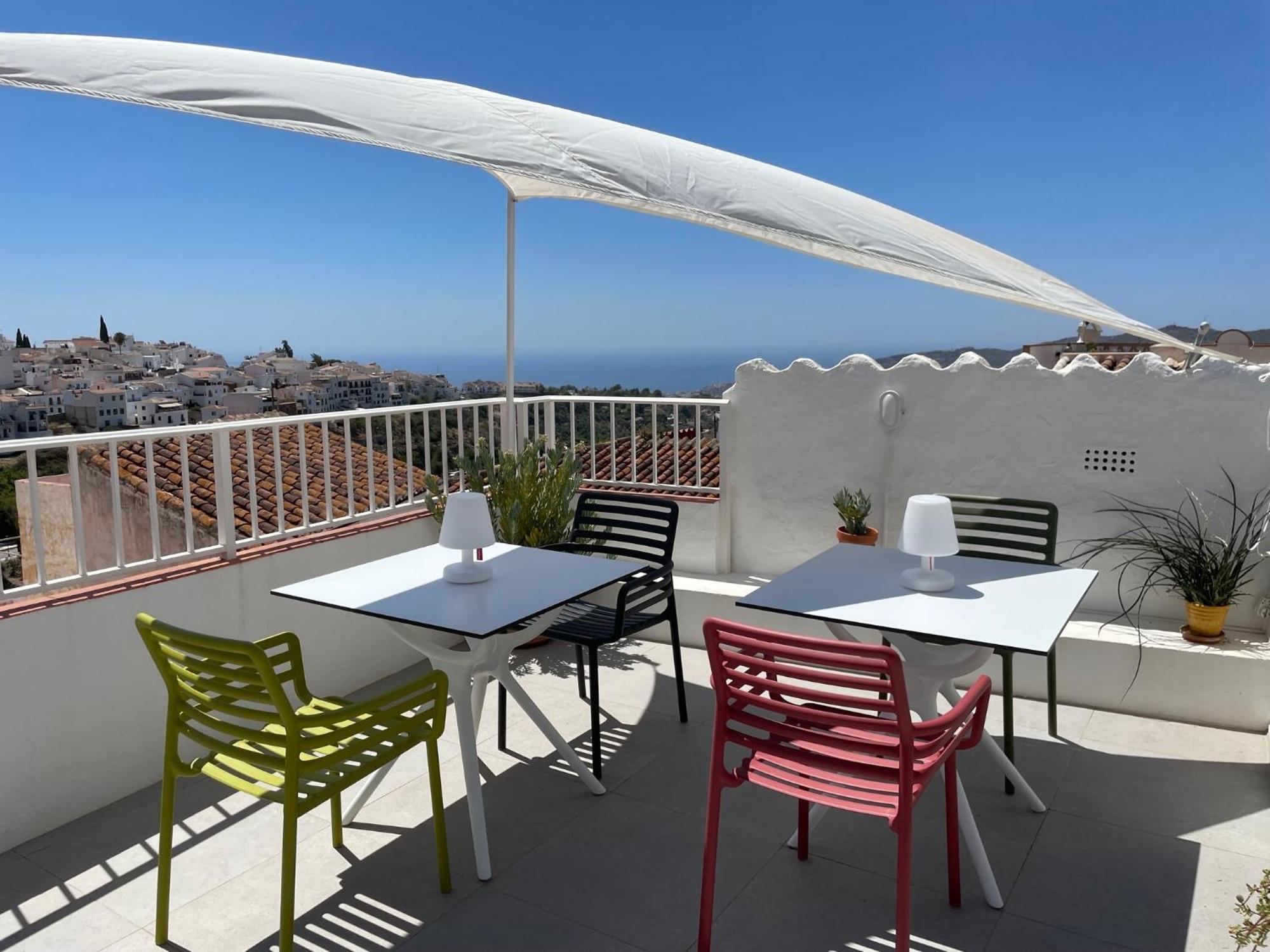 Los Nidos Apartments, פריחיליאנה מראה חיצוני תמונה
